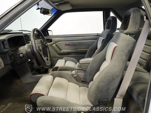 Used 1987 Ford Mustang LX RWD image 3