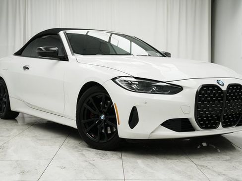 Used 2021 BMW 430i Convertible image 1