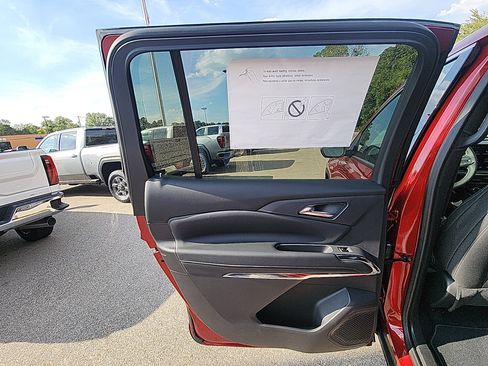 New 2026 Chevrolet Traverse LT w/ Driver Confidence Package image 26