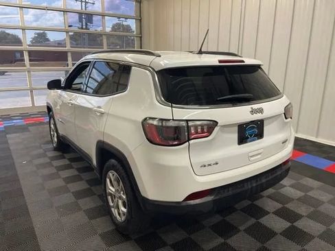 Used 2024 Jeep Compass Latitude AWD/4WD image 6