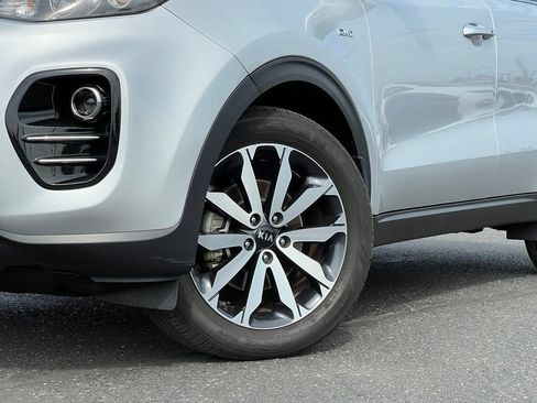 Used 2018 Kia Sportage EX w/ EX Premium Package AWD/4WD image 2
