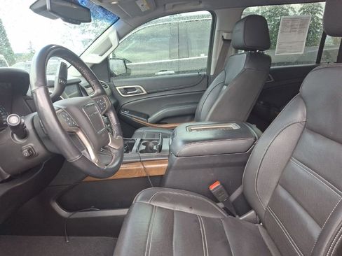 Used 2020 GMC Yukon XL Denali w/ Open Road Package image 10