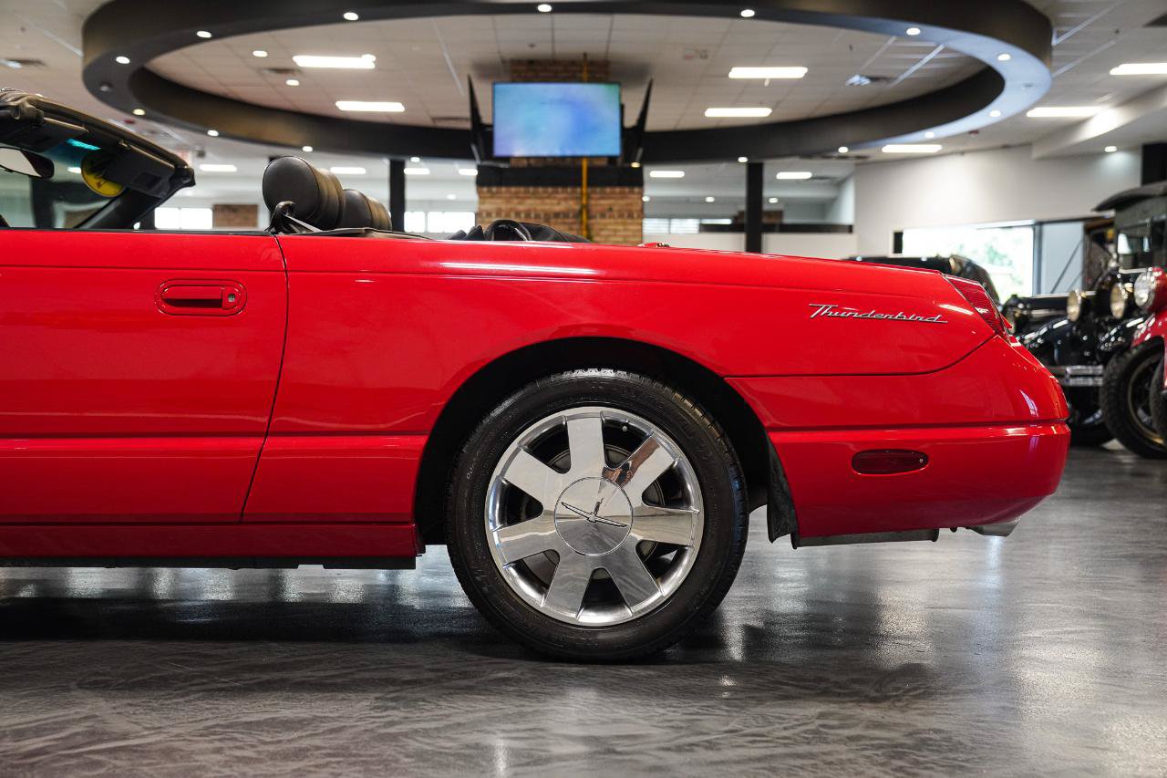 Used 2002 Ford Thunderbird RWD image 7