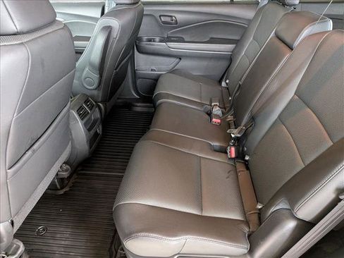 Certified 2023 Honda Passport EX-L image 18