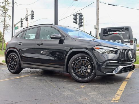 Used 2021 Mercedes-Benz GLA 35 AMG 4MATIC image 2