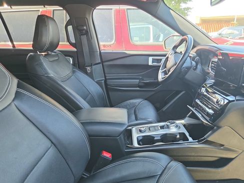 Used 2022 Ford Explorer ST w/ Equipment Group 401A AWD/4WD image 3