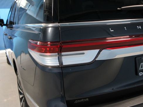 Used 2024 Lincoln Navigator L Reserve AWD/4WD image 40