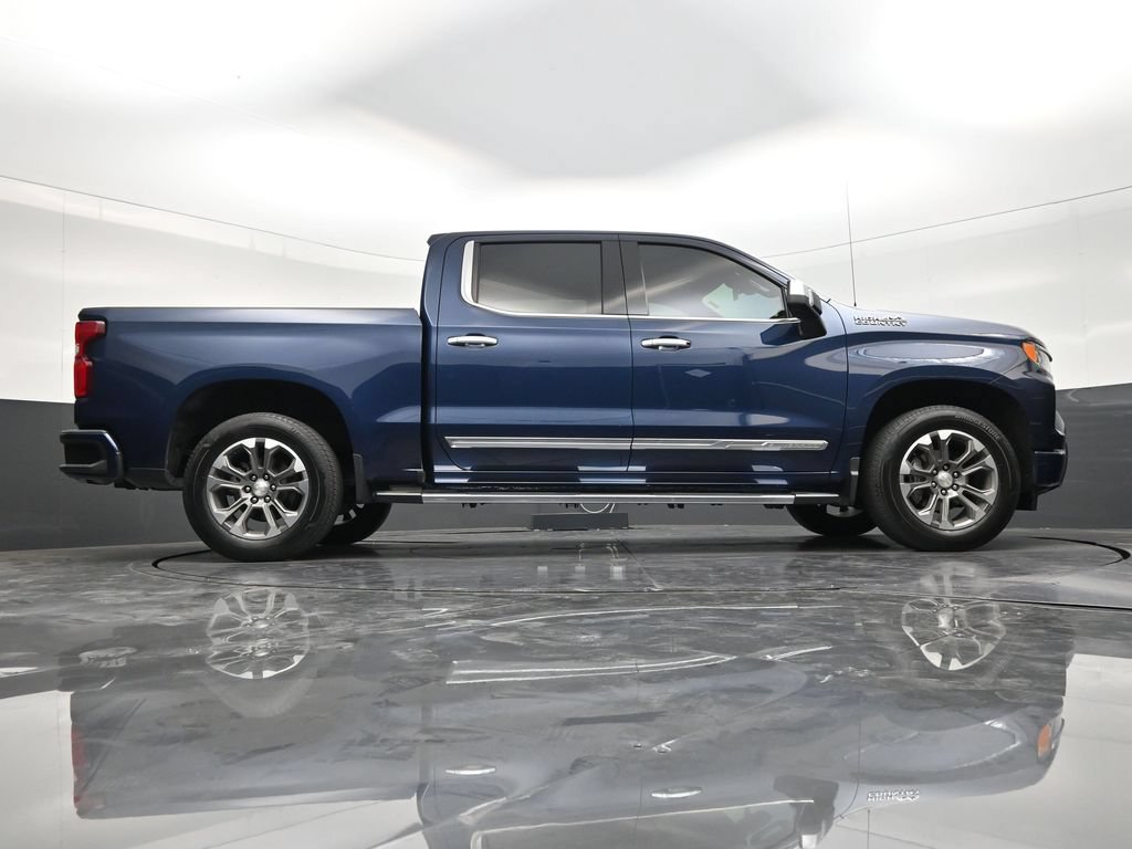Used 2023 Chevrolet Silverado 1500 High Country w/ High Country Premium Package AWD/4WD image 22