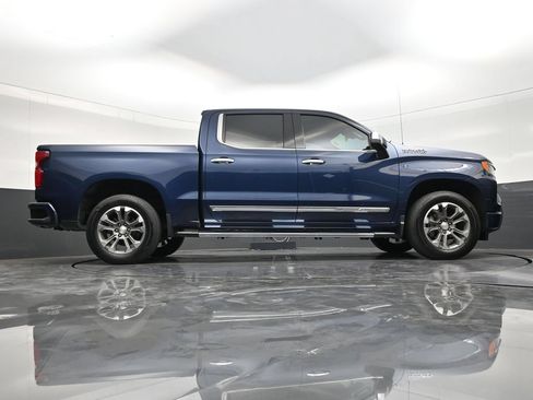 Used 2023 Chevrolet Silverado 1500 High Country w/ High Country Premium Package AWD/4WD image 22