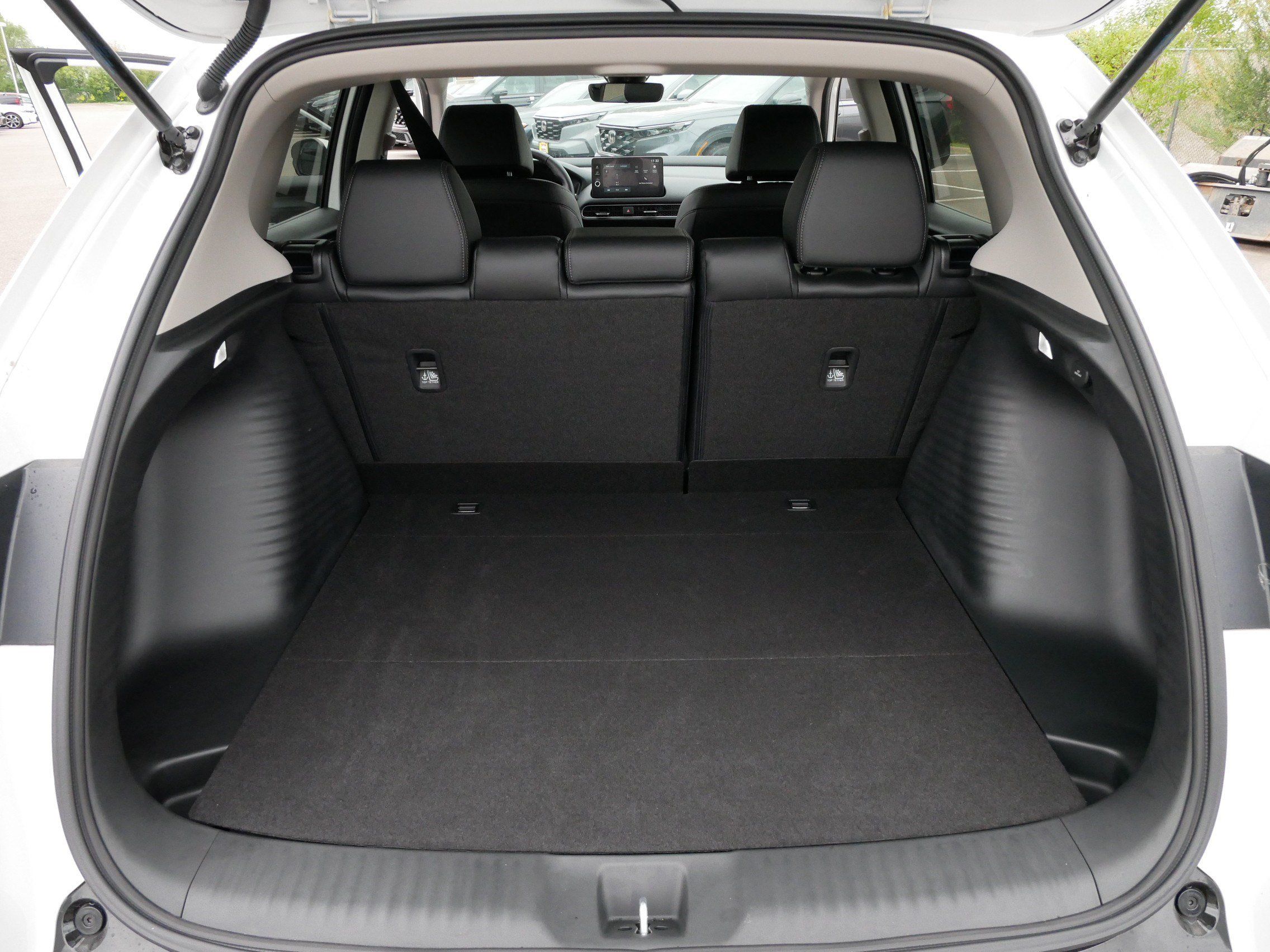 Used 2027 Honda HR-V EX-L image 18