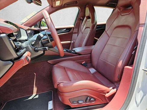 Used 2025 Porsche Panamera 4 AWD/4WD image 17