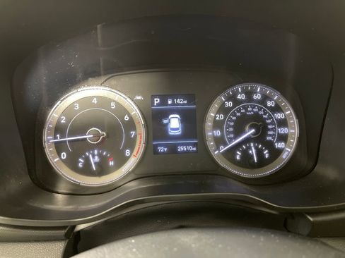 Certified 2022 Hyundai Venue SEL image 20