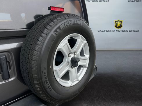 Used 2021 Jeep Wrangler Unlimited Sport image 10