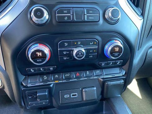 Used 2019 GMC Sierra 1500 SLT w/ SLT Premium Package image 16