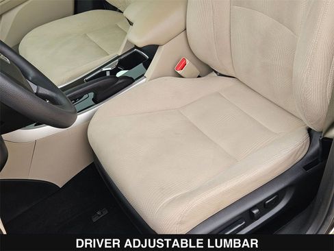 Used 2017 Honda Accord EX image 16