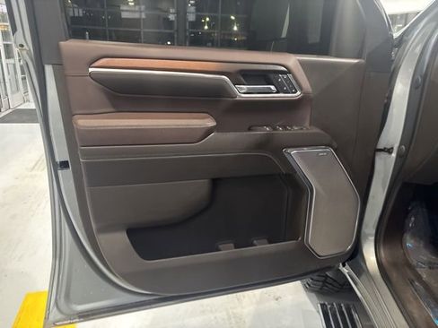 Used 2024 GMC Sierra 2500 Denali w/ Denali Reserve Package image 13