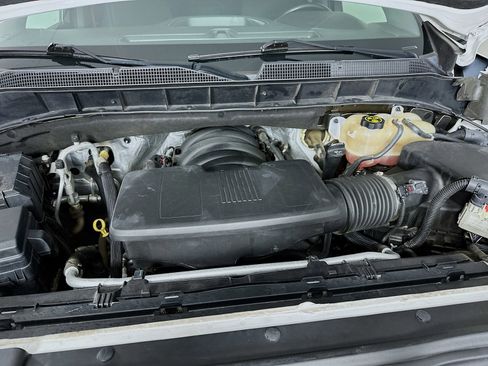 Used 2019 Chevrolet Silverado 1500 LT Trail Boss w/ Convenience Package AWD/4WD image 34