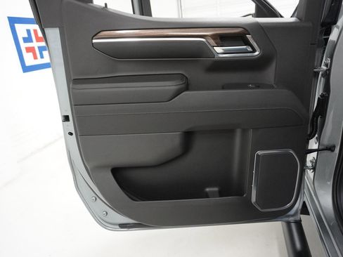 Used 2023 Chevrolet Silverado 1500 LT Trail Boss w/ LT Trail Boss Premium Package image 30