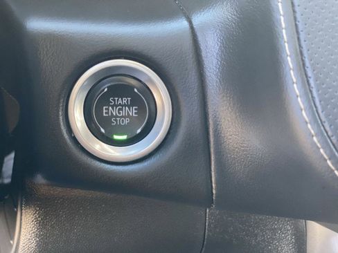 Used 2024 Chevrolet Suburban Premier image 16