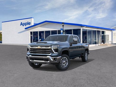 New 2026 Chevrolet Silverado 2500 LTZ w/ LTZ Premium Package AWD/4WD image 8
