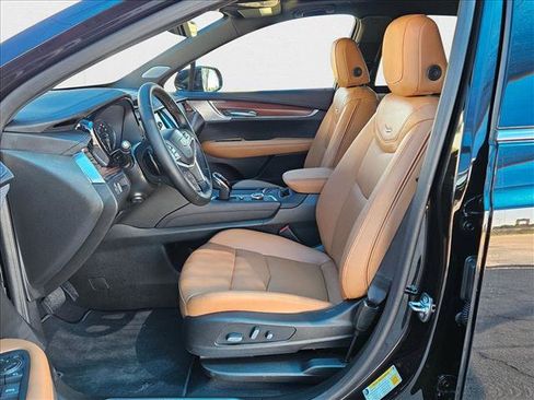 New 2025 Cadillac XT5 Premium Luxury w/ LPO, Bronce Accent Package image 15