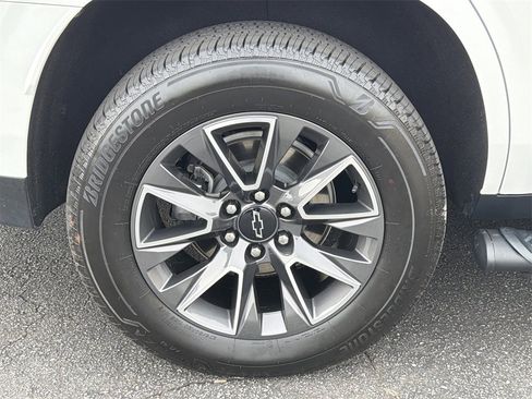 Used 2023 Chevrolet Tahoe Z71 w/ Luxury Package image 17