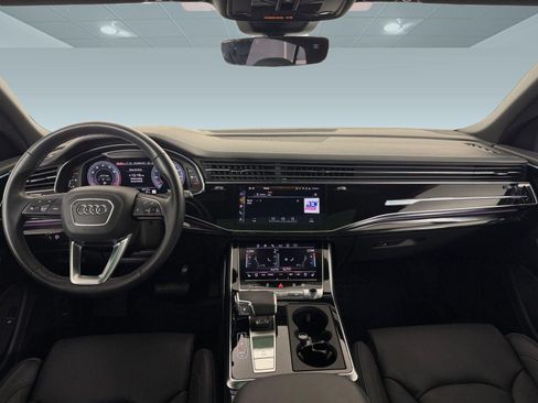 Used 2025 Audi Q8 Prestige w/ Prestige Package AWD/4WD image 13