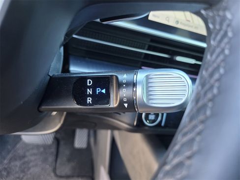 Used 2025 Hyundai Ioniq 6 SEL image 21