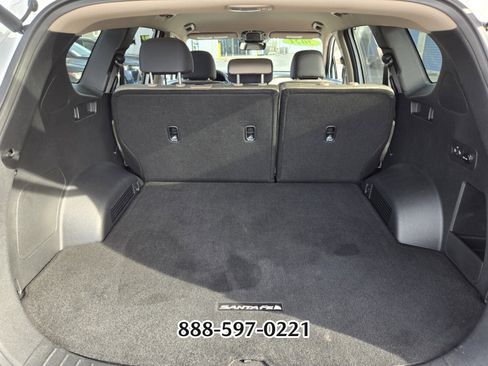 Used 2021 Hyundai Santa Fe SEL w/ Convenience Package image 16