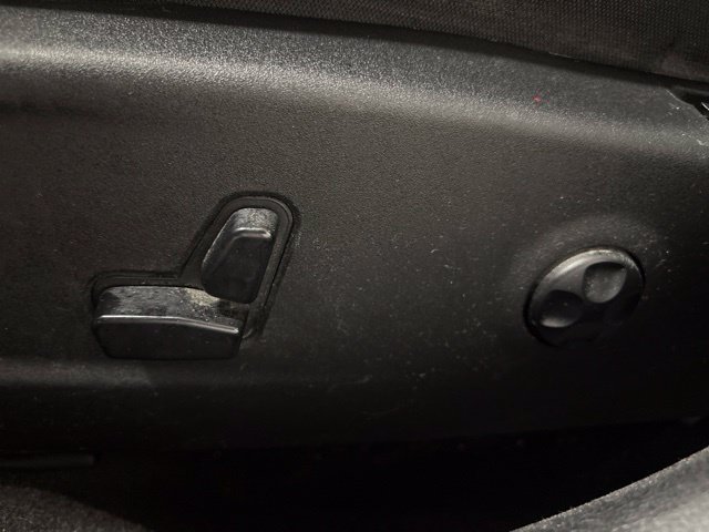 Used 2018 Dodge Charger R/T RWD image 16
