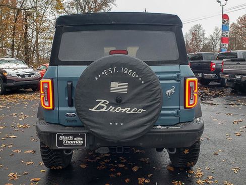 Used 2022 Ford Bronco Badlands image 6