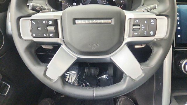Used 2025 Land Rover Discovery S AWD/4WD image 57