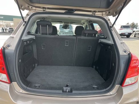 Used 2018 Chevrolet Trax LS image 36