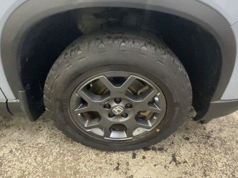 Used 2024 Honda Pilot TrailSport image 19
