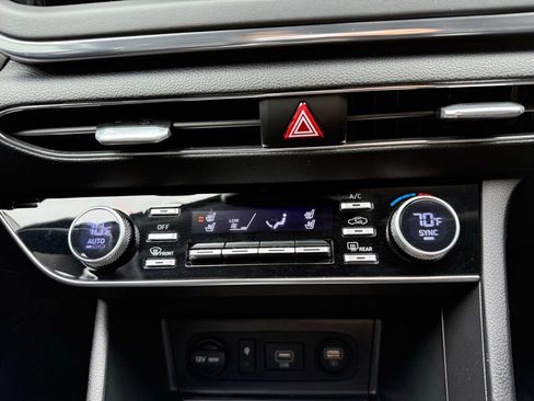 Used 2022 Hyundai Sonata Limited w/ Winter Weather Package image 24