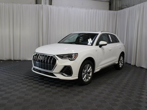 New 2025 Audi Q3 2.0T Premium image 29