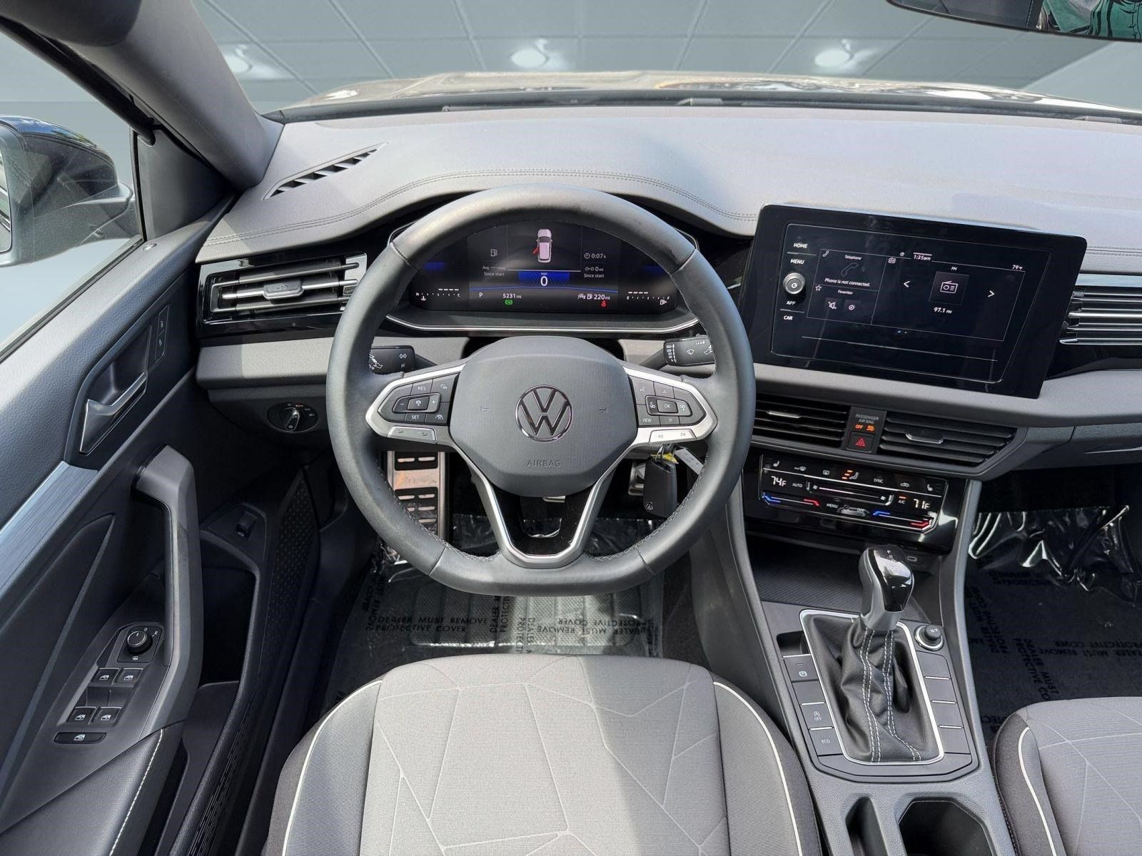 Used 2025 Volkswagen Jetta Sport FWD image 18