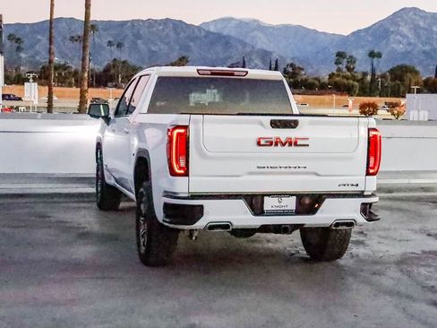 Used 2025 GMC Sierra 1500 AT4 image 6