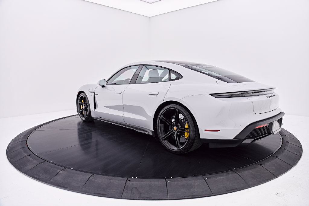 Used 2021 Porsche Taycan Turbo S AWD/4WD image 14