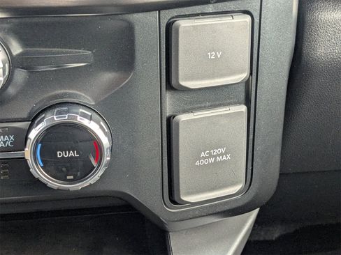 Used 2023 Ford F450 Lariat image 25