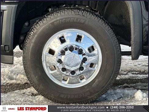 Used 2024 GMC Sierra 3500 Denali image 10