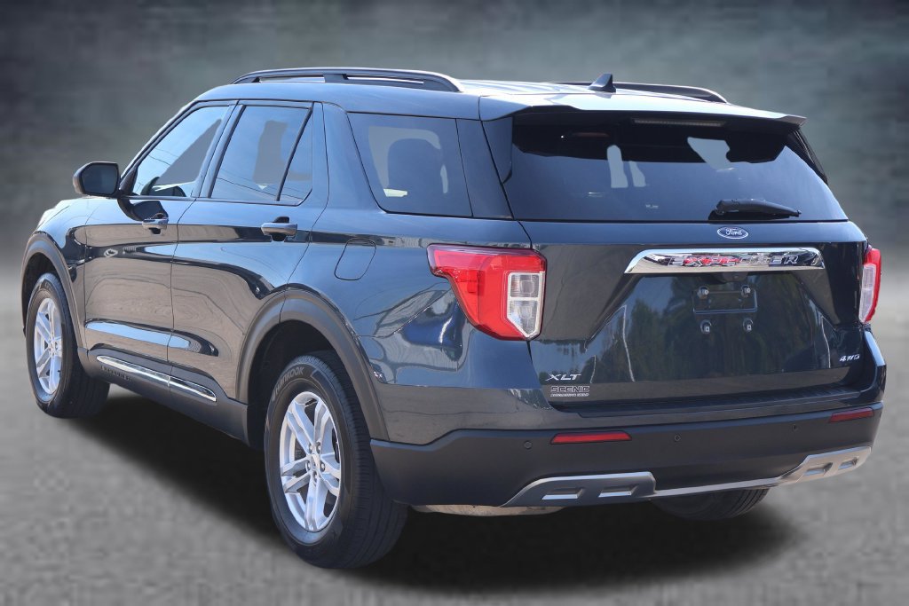 Used 2023 Ford Explorer XLT w/ Equipment Group 202A AWD/4WD image 21