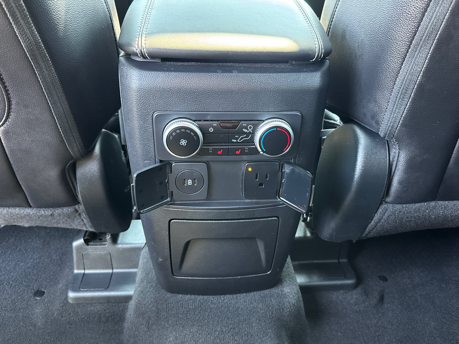 Used 2023 Ford Explorer ST w/ Equipment Group 401A AWD/4WD image 9