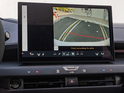 New 2026 Lexus ES 350e FWD image 16