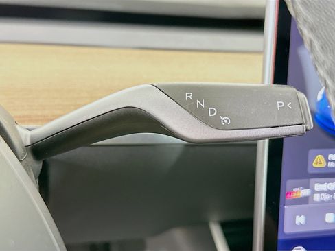 Used 2020 Tesla Model 3 Standard Range Plus image 24