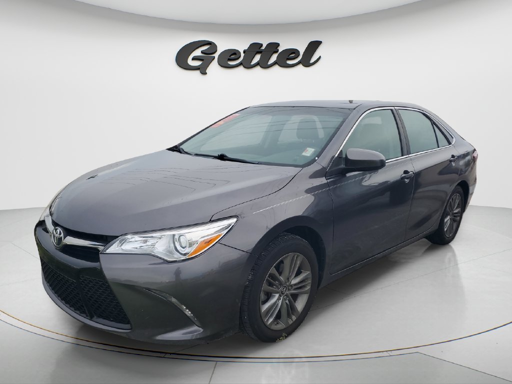 Used 2016 Toyota Camry SE FWD image 1