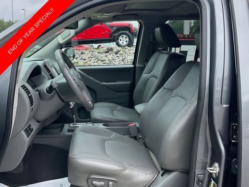 Used 2019 Nissan Frontier SL image 11