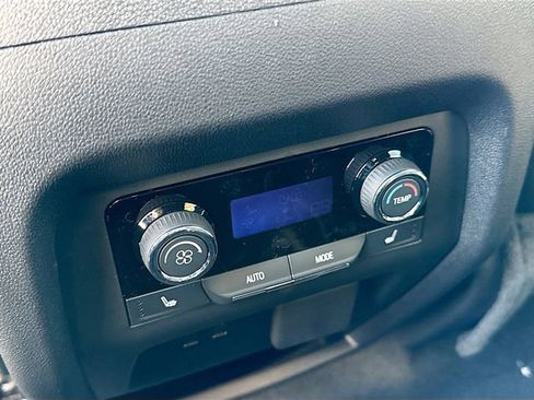 New 2026 Chevrolet Traverse High Country image 28