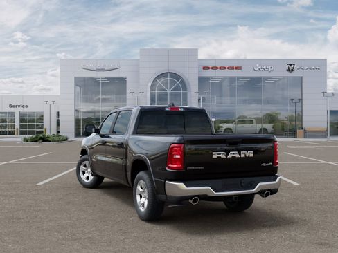 New 2026 RAM 1500 4x4 Crew Cab image 3