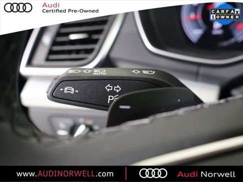 Certified 2025 Audi Q5 2.0T Premium image 29